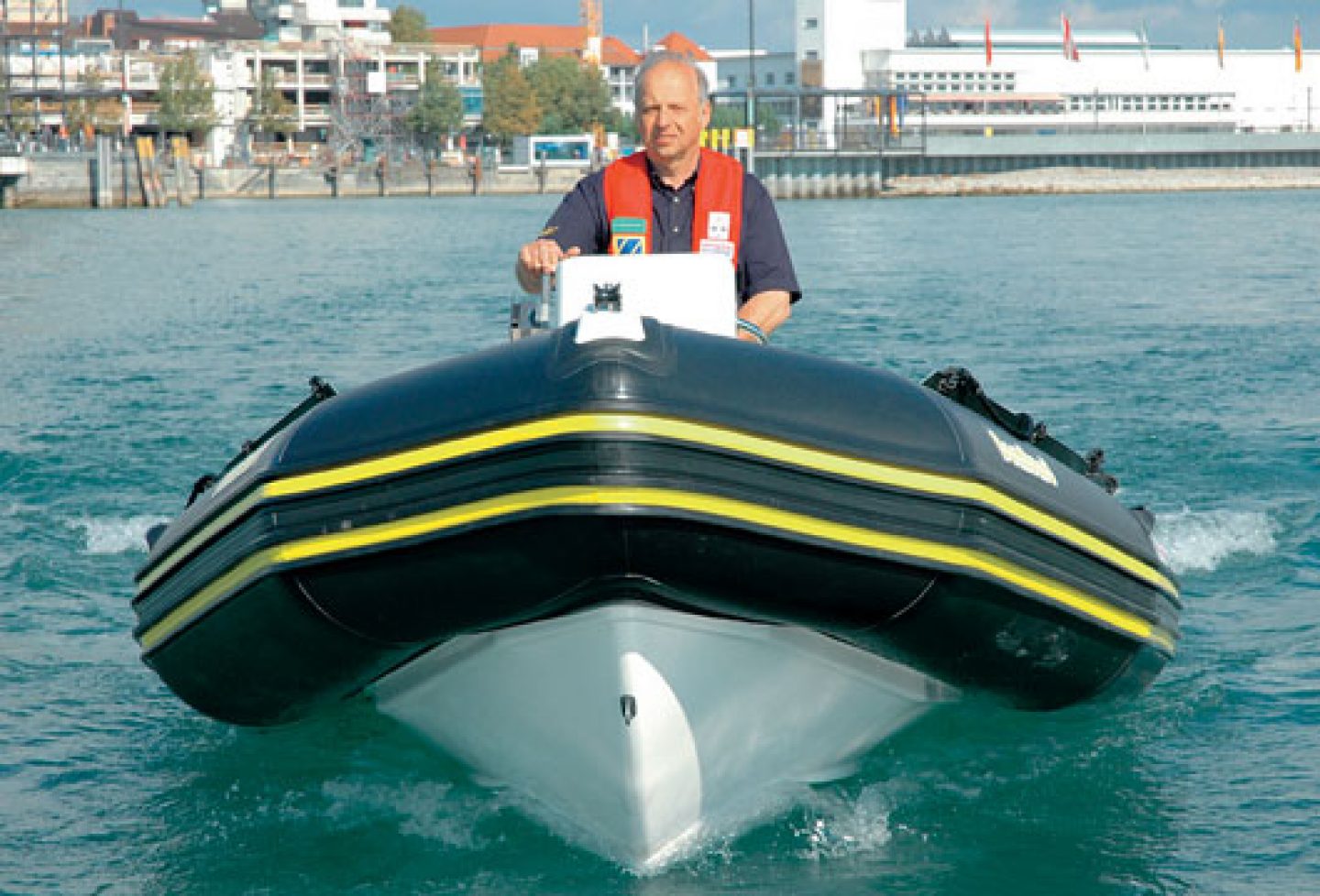 Bombard Explorer 600 DB Open Skipper Bootshandel