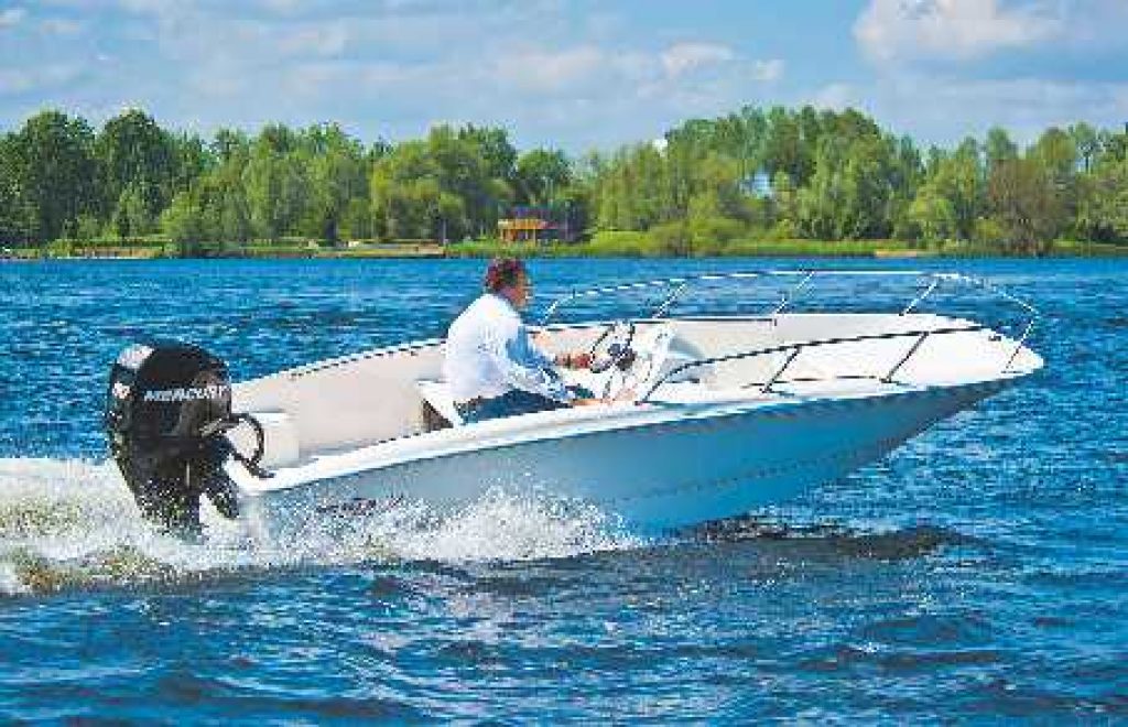 boston_whaler_2-jpg