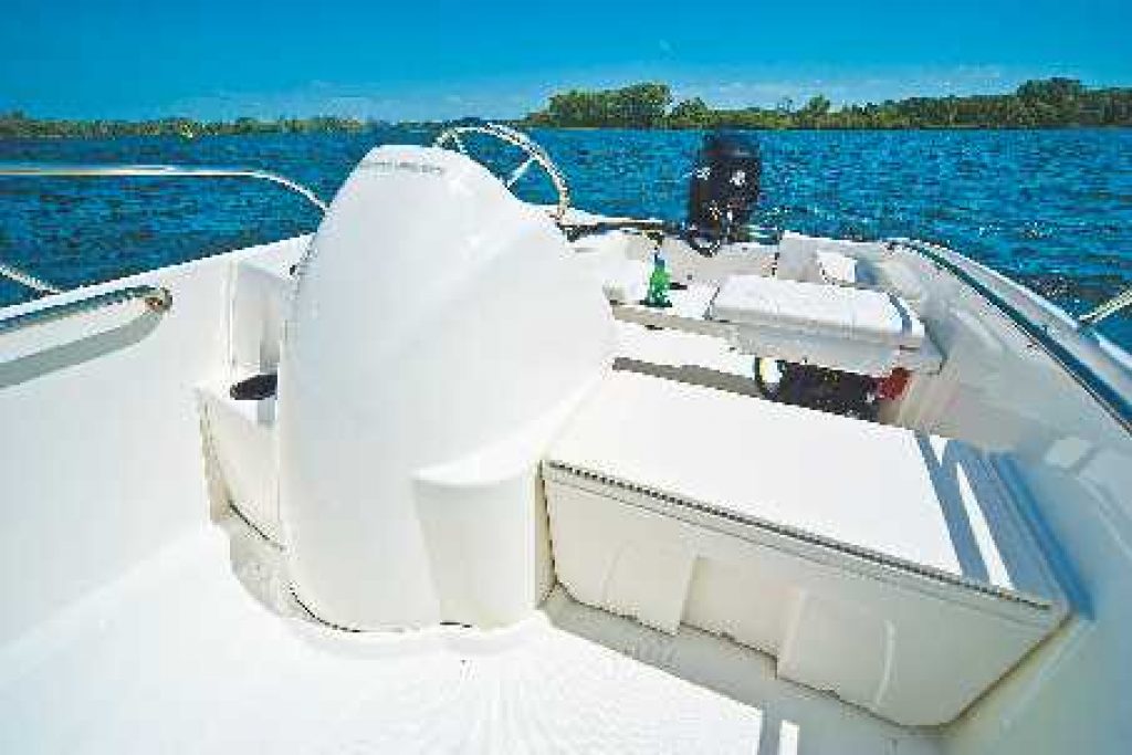 boston_whaler_3-jpg