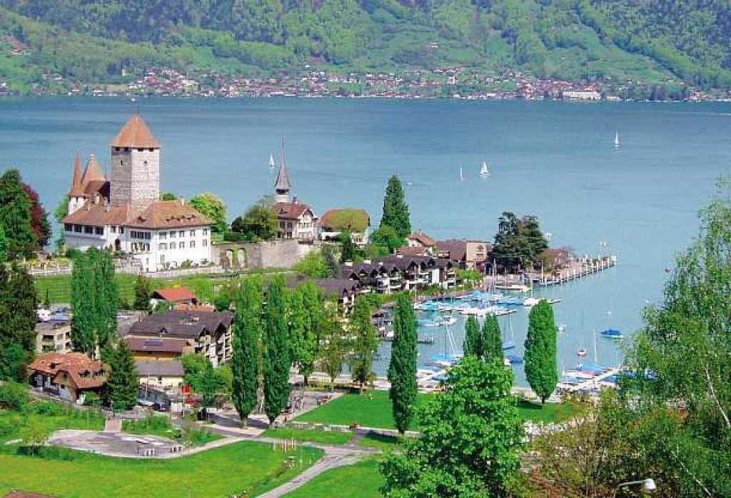 thun2-jpg