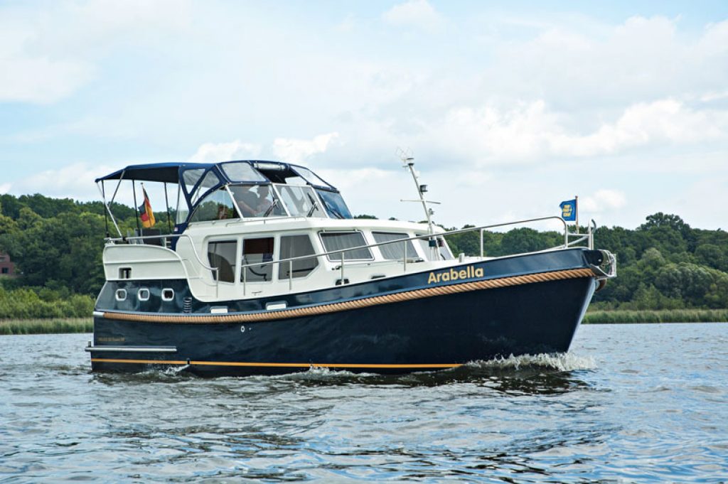 A Heinzig 2 Charteryacht  ARABELLA