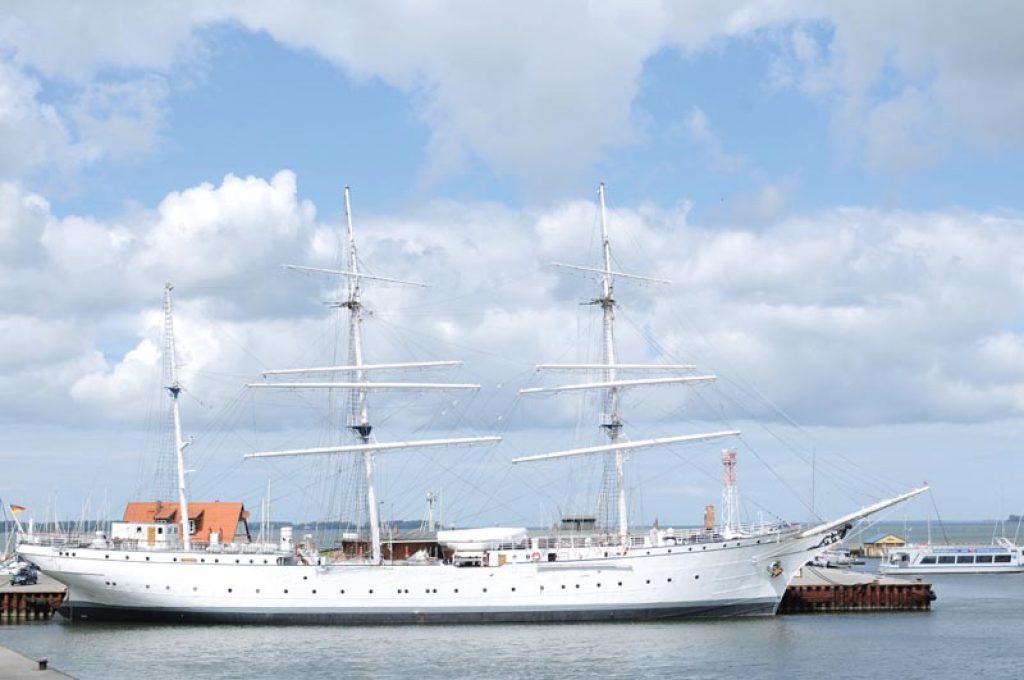 STRALSUND-HAFEN-GORCH_FOCK_1-2