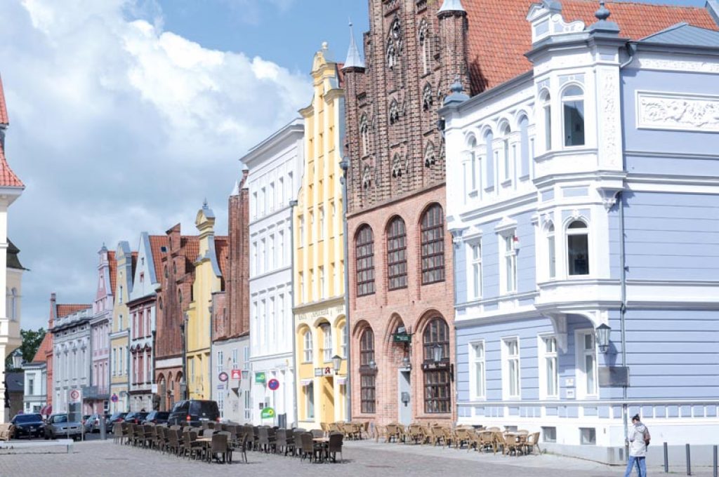 STRALSUND-MARKTPLATZ2