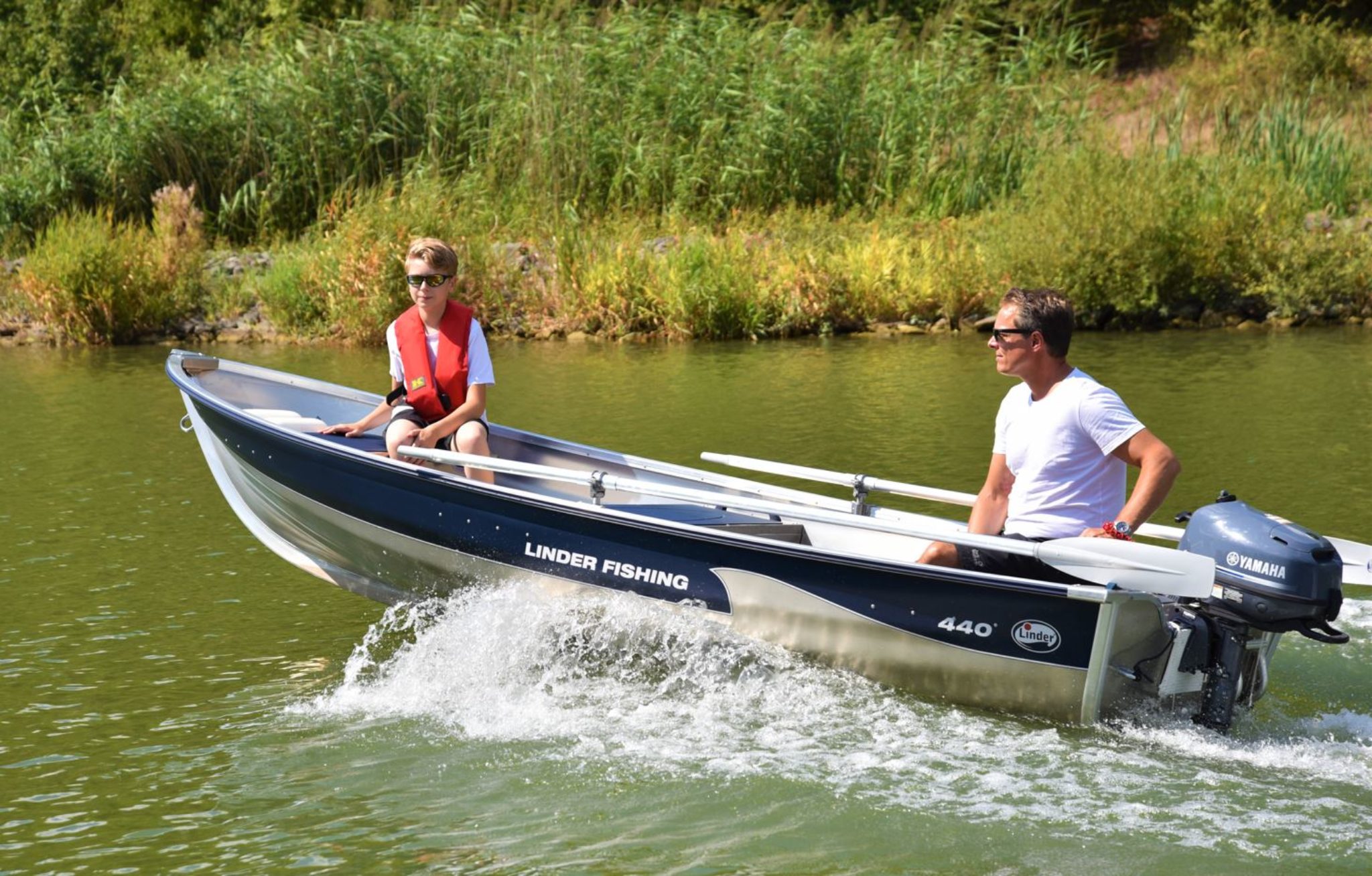 Test: LINDER FISHING 440 - Skipper Bootshandel